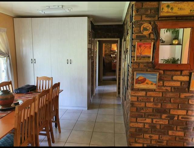 3 BEDROOM PROPERTY TO RENT IN DALPARK EXT 1